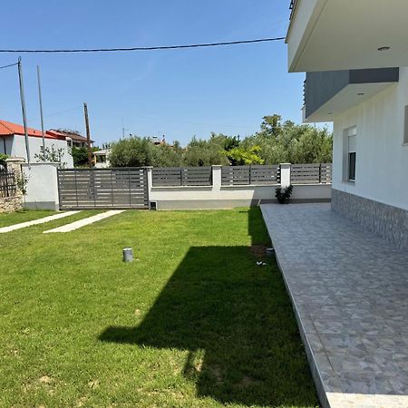 Adoniss Apartmentss Paralia Dionysiou Dış mekan fotoğraf