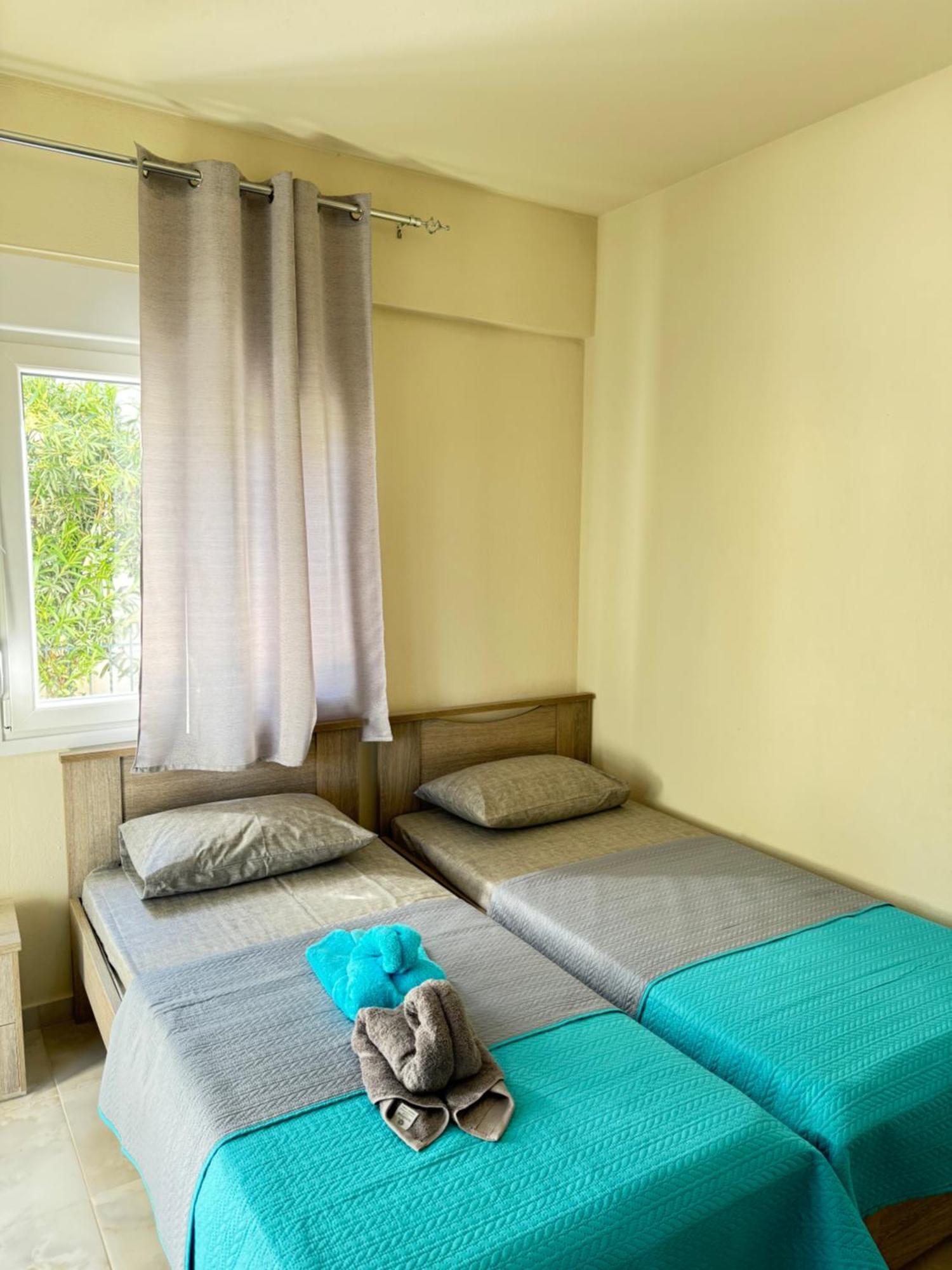 Adoniss Apartmentss Paralia Dionysiou Dış mekan fotoğraf